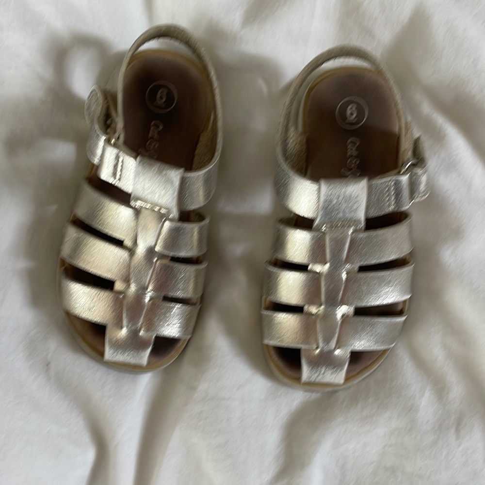 Cat & Jack gold and white sandals - size 6